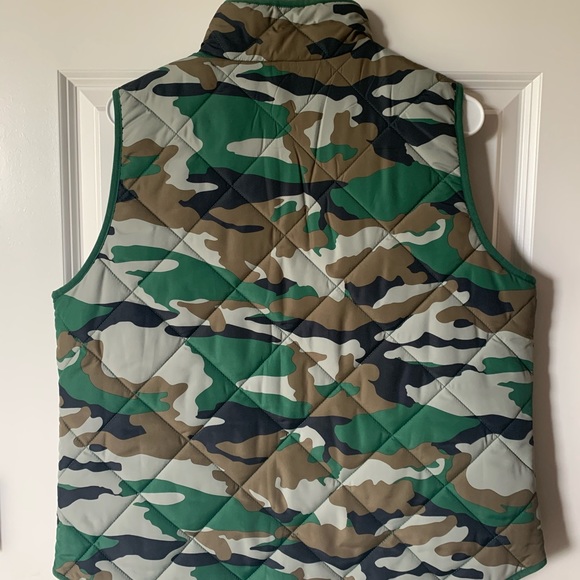J Crew Mercantile puffer vest camo print - Picture 2 of 4